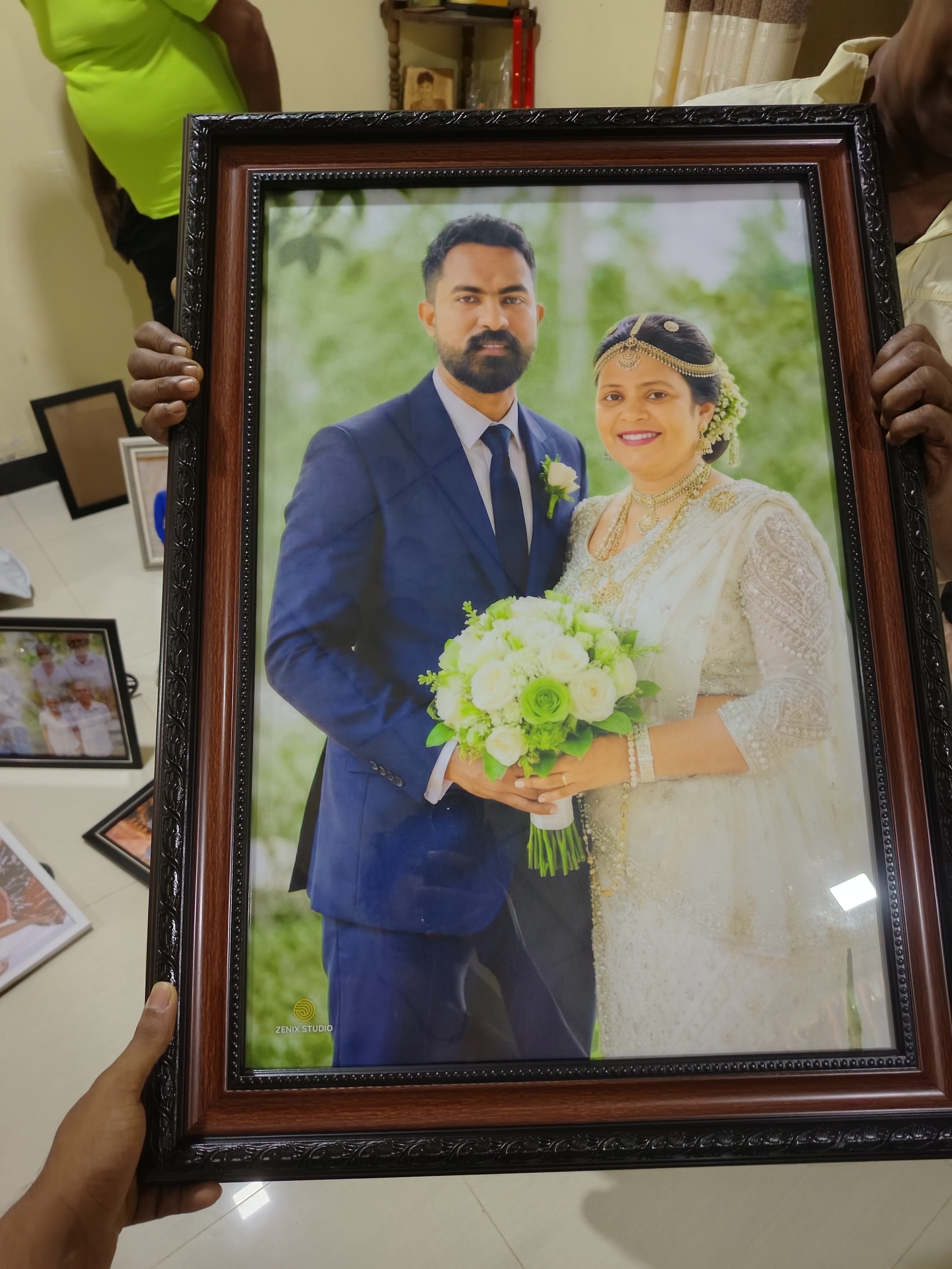 16x24 Frame